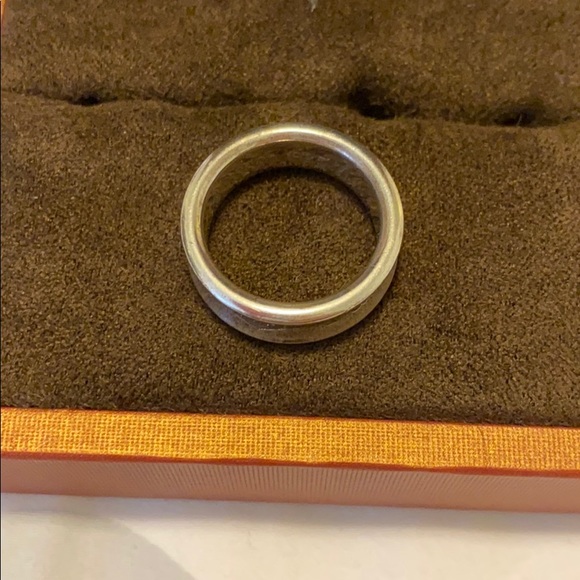 Authentic Tiffany and Co 1937 Ring - Picture 4 of 5